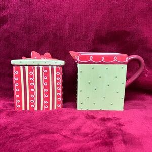 Vintage Zrike Charming Red and Green Ceramic Sugar and Creamer Set